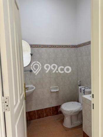 Rumah di Citraland, Siap Huni, 4 KM, Akses Citraland, Surabaya, Surabaya, LT 300m2m² Bangunan 302m2m² Rumah di Citraland, Siap Huni, 4 KM, Akses Citraland, Surabaya, Surabaya, LT 300m2m² Bangunan 302m2m²