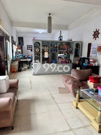 Hunian Elit LB 338m2 Siap Huni Desain Elegan di Surabaya Kota, Surabaya Hunian Elit LB 338m2 Siap Huni Desain Elegan di Surabaya Kota, Surabaya