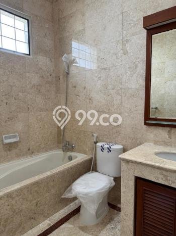 Rumah di Citraland, Siap Huni, 4 KM, Akses Citraland, Surabaya, Surabaya, LT 300m2m² Bangunan 302m2m² Rumah di Citraland, Siap Huni, 4 KM, Akses Citraland, Surabaya, Surabaya, LT 300m2m² Bangunan 302m2m²