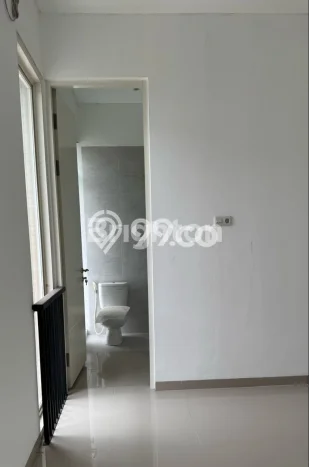 Rumah Kualitas Premium LT 200m2m² Akses Dekat di Kawasan Prospektif Wiyung, Surabaya Rumah Kualitas Premium LT 200m2m² Akses Dekat di Kawasan Prospektif Wiyung, Surabaya