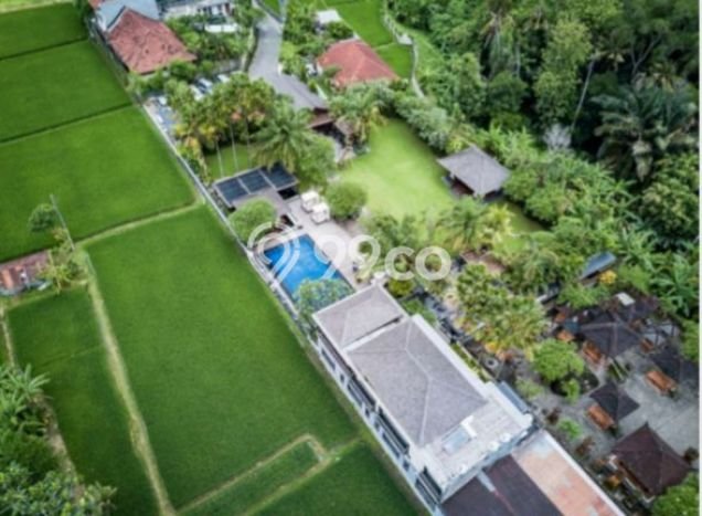 For Sale! Luxury House LT 2400m2 Desain Elegan di Kesiman For Sale! Luxury House LT 2400m2 Desain Elegan di Kesiman