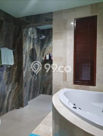 Rumah Mewah LB 252m2 Siap Pakai Desain Elegan di Sanur Kauh, Denpasar Rumah Mewah LB 252m2 Siap Pakai Desain Elegan di Sanur Kauh, Denpasar
