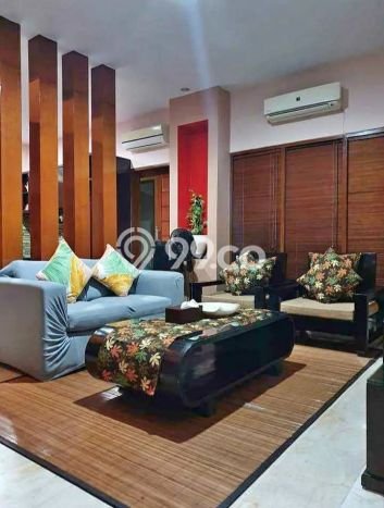 Rumah Mewah LB 252m2 Siap Pakai Desain Elegan di Sanur Kauh, Denpasar Rumah Mewah LB 252m2 Siap Pakai Desain Elegan di Sanur Kauh, Denpasar