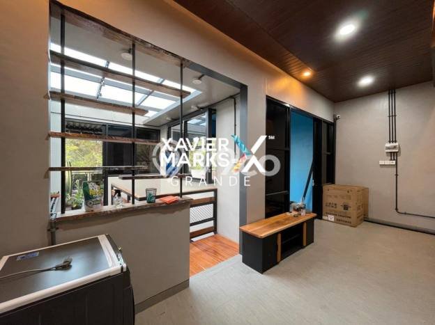 Unit Komersial Dijual di Pandaan Pasuruan Luas Tanah 140m2, Luas Bangunan 588m2 Unit Komersial Dijual di Pandaan Pasuruan Luas Tanah 140m2, Luas Bangunan 588m2