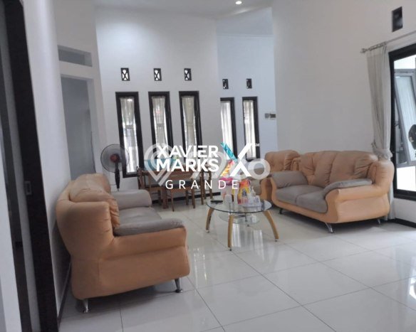 For Sale! Luxury House LT 300m2 Desain Elegan di Soekarno Hatta For Sale! Luxury House LT 300m2 Desain Elegan di Soekarno Hatta