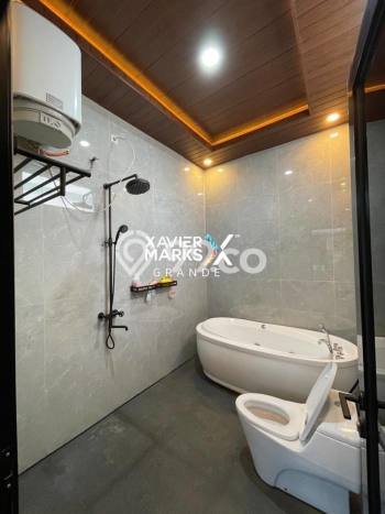 Unit Komersial Dijual di Pandaan Pasuruan Luas Tanah 140m2, Luas Bangunan 588m2 Unit Komersial Dijual di Pandaan Pasuruan Luas Tanah 140m2, Luas Bangunan 588m2
