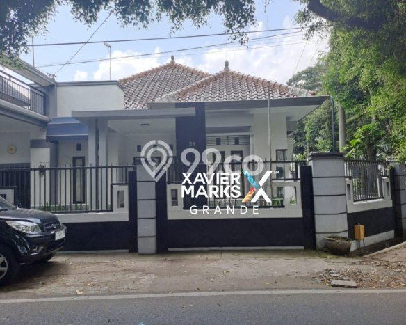 For Sale! Luxury House LT 300m2 Desain Elegan di Soekarno Hatta For Sale! Luxury House LT 300m2 Desain Elegan di Soekarno Hatta