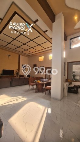 Ready to Use! Premium House LT 301m2 Desain Elegan di Araya Ready to Use! Premium House LT 301m2 Desain Elegan di Araya