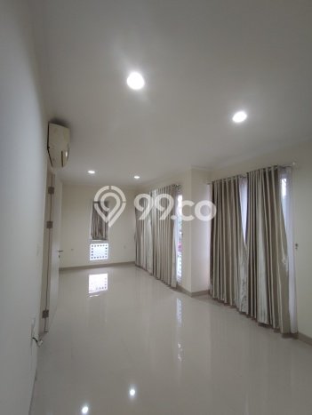 Disewakan! Rumah 2 Kamar Tidur &
2 Kamar Mandi di Gading Serpong, Tangerang Disewakan! Rumah 2 Kamar Tidur &
2 Kamar Mandi di Gading Serpong, Tangerang