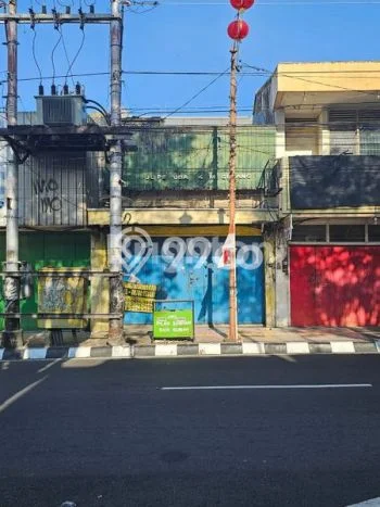 Ruko Strategis di Magelang Tengah, Luas 80m2m², Kawasan Komersial Ruko Strategis di Magelang Tengah, Luas 80m2m², Kawasan Komersial