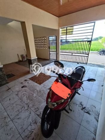 Sewa cepat rumah minimalis lokasi strategis 3 Kamar di Colomadu, Solo Sewa cepat rumah minimalis lokasi strategis 3 Kamar di Colomadu, Solo