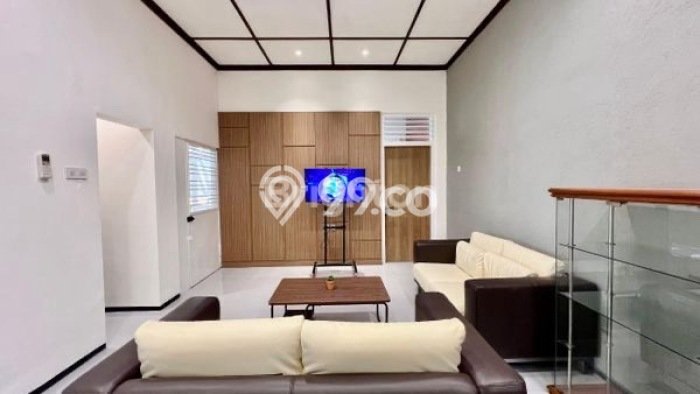 Rumah di Pasar Kliwon, 2 KT, Akses Mudah Pusat Kota, LT 150m2m² LB 90m2m² Rumah di Pasar Kliwon, 2 KT, Akses Mudah Pusat Kota, LT 150m2m² LB 90m2m²