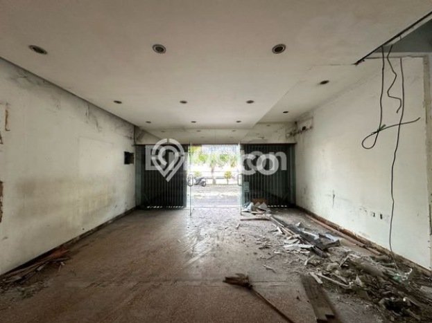 Disewakan Ruko di Pusat Kota Surakarta Ramai Strategis Disewakan Ruko di Pusat Kota Surakarta Ramai Strategis