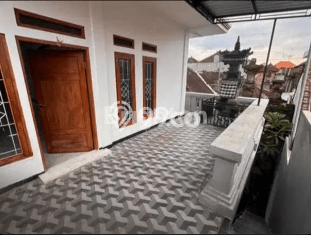 Rumah Cantik Siap Huni Di Kuta Luas 360m2 Lokasi Strategis Rumah Cantik Siap Huni Di Kuta Luas 360m2 Lokasi Strategis