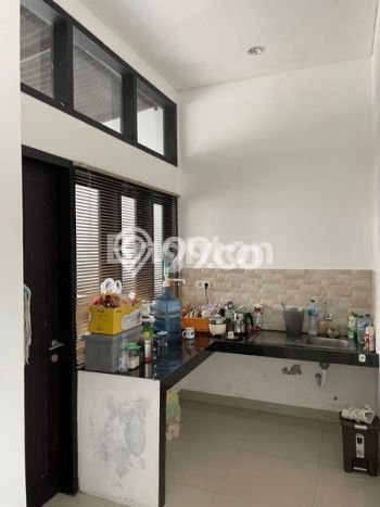 UNIT LANGKA! Rumah kawasan Solo Baru, 1 KM, View Kota, Luas 100m2m² Bangunan 85m2m² UNIT LANGKA! Rumah kawasan Solo Baru, 1 KM, View Kota, Luas 100m2m² Bangunan 85m2m²