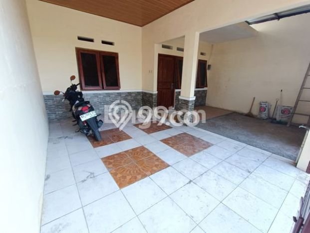 Sewa cepat rumah minimalis lokasi strategis 3 Kamar di Colomadu, Solo Sewa cepat rumah minimalis lokasi strategis 3 Kamar di Colomadu, Solo