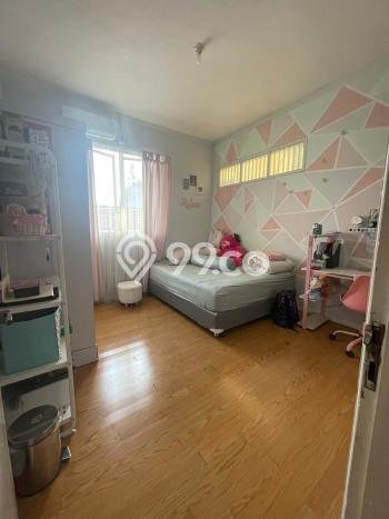 Dijual Hunian Rumah Terawat 4 Kamar di Cirendeu, Jakarta Selatan Dijual Hunian Rumah Terawat 4 Kamar di Cirendeu, Jakarta Selatan