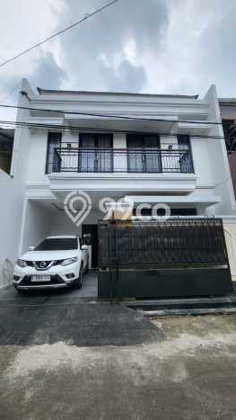Rumah Modern Cantik 3 KT Bisa Langsung Pindah di Pamulang Rumah Modern Cantik 3 KT Bisa Langsung Pindah di Pamulang