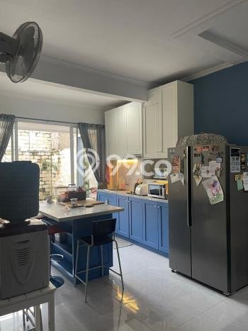 Dijual Hunian Rumah Terawat 4 Kamar di Cirendeu, Jakarta Selatan Dijual Hunian Rumah Terawat 4 Kamar di Cirendeu, Jakarta Selatan