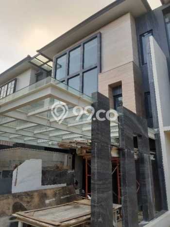 Siap Huni Hunian Elit 4 Kamar di BSD Dekat ke Mana Saja Siap Huni Hunian Elit 4 Kamar di BSD Dekat ke Mana Saja