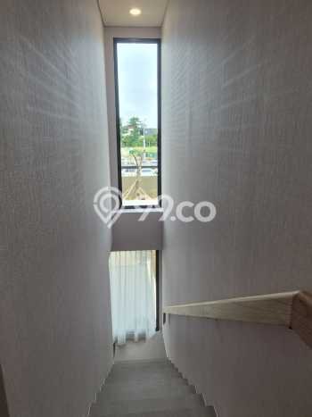 Dijual Hunian Rumah Nyaman 4 Kamar di BSD, Tangerang Dijual Hunian Rumah Nyaman 4 Kamar di BSD, Tangerang