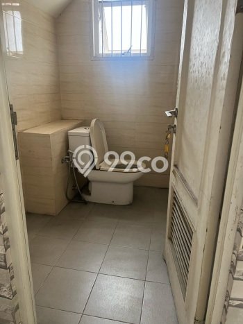 Rumah Strategis Modern Lb 110m2 di BSD, Tangerang Selatan Rumah Strategis Modern Lb 110m2 di BSD, Tangerang Selatan