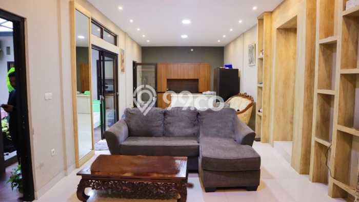 Rumah Eksklusif Siap Huni LT 300m2 di Pamulang, Tangerang Selatan Rumah Eksklusif Siap Huni LT 300m2 di Pamulang, Tangerang Selatan