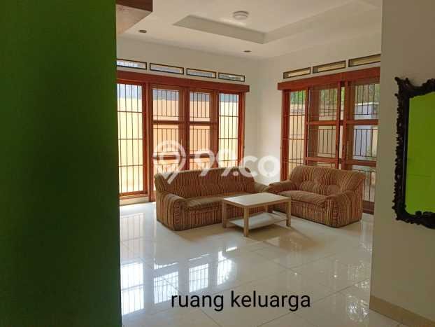 Disewakan Rumah Murah di Jatiwaringin Jakarta Timur Punya 5 KT Disewakan Rumah Murah di Jatiwaringin Jakarta Timur Punya 5 KT