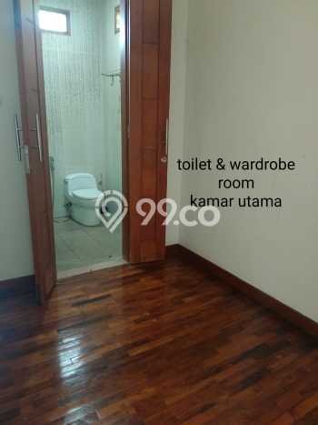Disewakan Rumah Murah di Jatiwaringin Jakarta Timur Punya 5 KT Disewakan Rumah Murah di Jatiwaringin Jakarta Timur Punya 5 KT