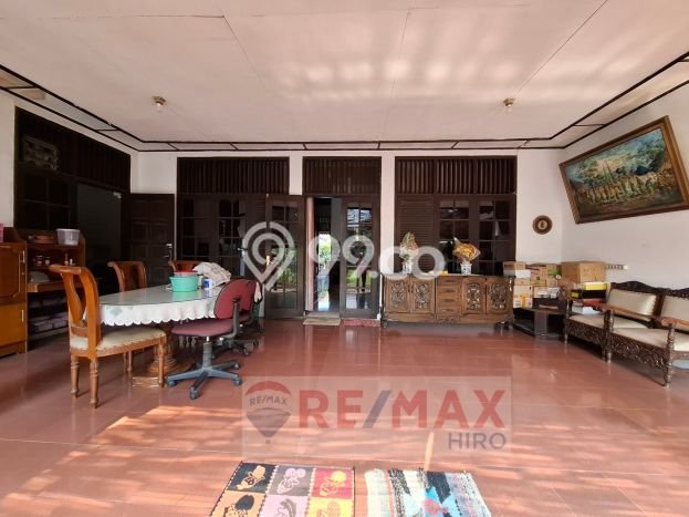 Ready to Use! Luxury House LT 709m2 Desain Elegan di Jaka Permai Ready to Use! Luxury House LT 709m2 Desain Elegan di Jaka Permai