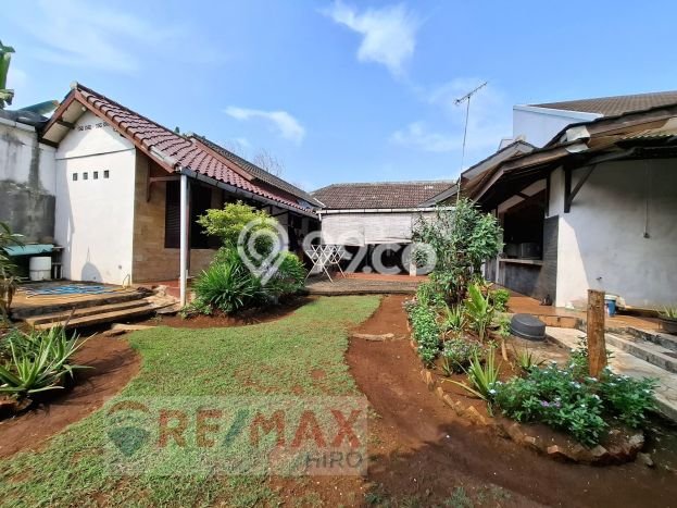 Ready to Use! Luxury House LT 709m2 Desain Elegan di Jaka Permai Ready to Use! Luxury House LT 709m2 Desain Elegan di Jaka Permai