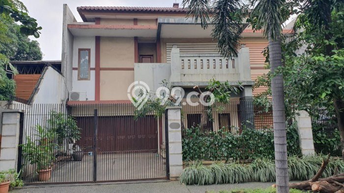 Siap Huni Rumah Mewah 4 Kamar di Duren Sawit Dekat ke Mana Pun Siap Huni Rumah Mewah 4 Kamar di Duren Sawit Dekat ke Mana Pun