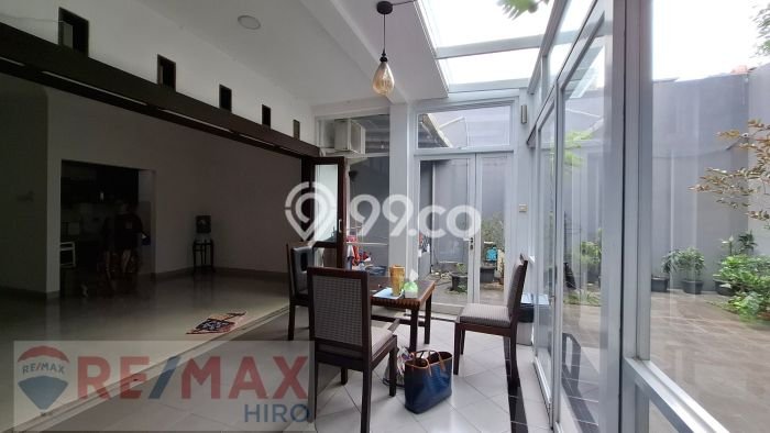 Rumah Elit Modern Tanpa Renovasi di Galaxy Bekasi Rumah Elit Modern Tanpa Renovasi di Galaxy Bekasi