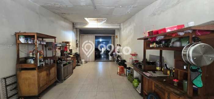 Untuk Dijual! Ruko di Tamansari Jakarta Barat LT 105m2 / LB 250m2 Kawasan Strategis Untuk Dijual! Ruko di Tamansari Jakarta Barat LT 105m2 / LB 250m2 Kawasan Strategis