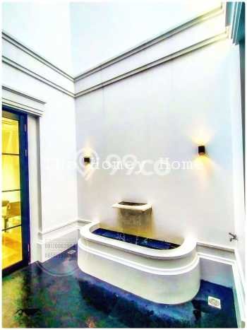 Rumah kawasan Cipete, Jakarta Selatan, LT 208m² Bangunan 485m² Rumah kawasan Cipete, Jakarta Selatan, LT 208m² Bangunan 485m²