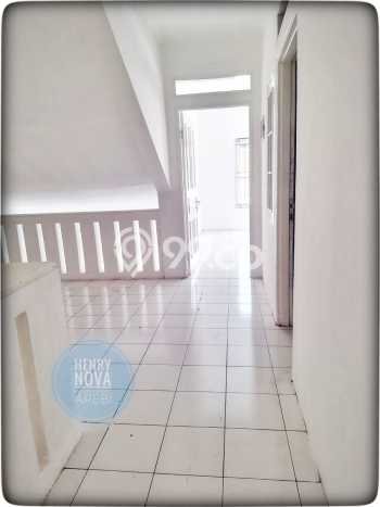 Rumah LT 90m² Newly Renovated di Lokasi Prestisius Taman Surya, Jakarta Barat Rumah LT 90m² Newly Renovated di Lokasi Prestisius Taman Surya, Jakarta Barat