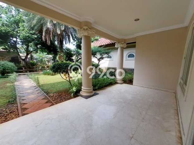 Jual Cepat Rumah dengan 4 Kamar Tidur dan 4 Kamar Mandi di Kawasan Kemang, Jakarta Selatan Jual Cepat Rumah dengan 4 Kamar Tidur dan 4 Kamar Mandi di Kawasan Kemang, Jakarta Selatan