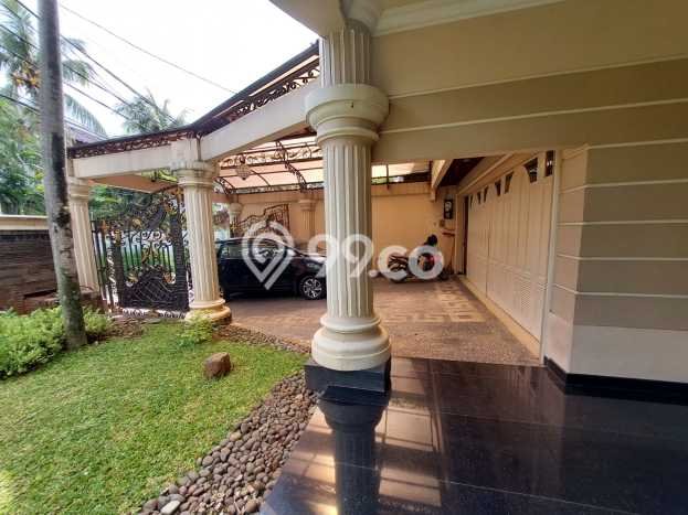 Jual Cepat Rumah dengan 4 Kamar Tidur dan 4 Kamar Mandi di Kawasan Kemang, Jakarta Selatan Jual Cepat Rumah dengan 4 Kamar Tidur dan 4 Kamar Mandi di Kawasan Kemang, Jakarta Selatan