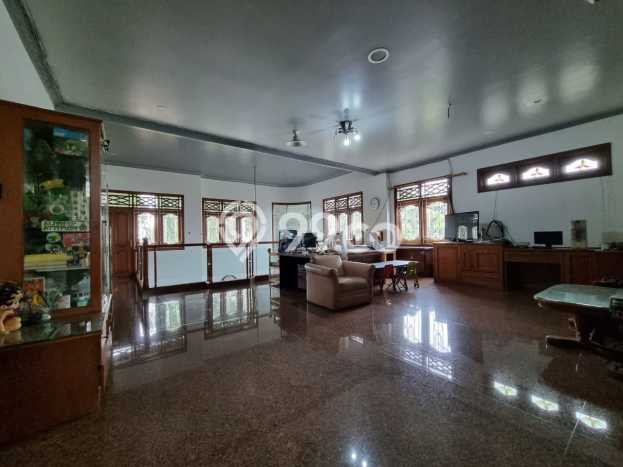 Rumah 6 Kamar Harga Menarik di Kayu Putih, Jakarta Timur Rumah 6 Kamar Harga Menarik di Kayu Putih, Jakarta Timur