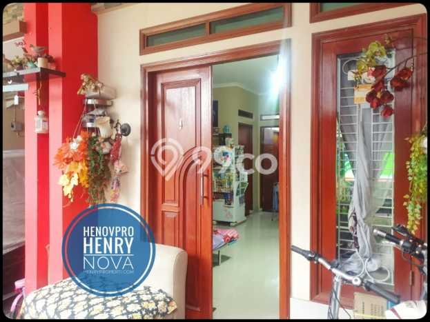 Rumah Bagus di Pasar Rebo, Jakarta Timur, Luas Tanah 74m², LB 150m² Rumah Bagus di Pasar Rebo, Jakarta Timur, Luas Tanah 74m², LB 150m²