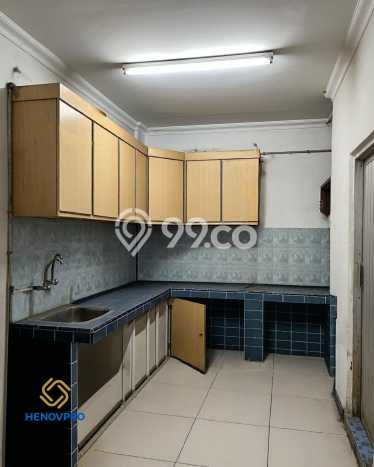 Area Ramai! Ruko Dijual di Senen untuk Bisnis Luas Bangunan 231m2 Area Ramai! Ruko Dijual di Senen untuk Bisnis Luas Bangunan 231m2