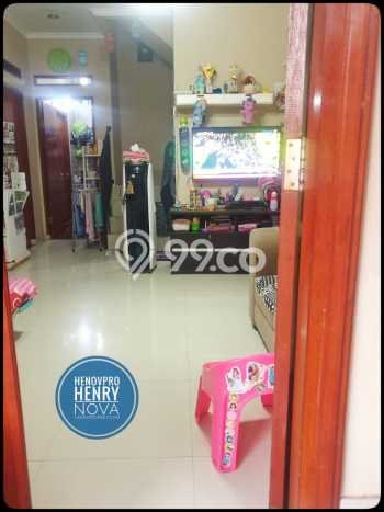 Rumah Bagus di Pasar Rebo, Jakarta Timur, Luas Tanah 74m², LB 150m² Rumah Bagus di Pasar Rebo, Jakarta Timur, Luas Tanah 74m², LB 150m²