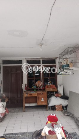 Dijual Rumah 7 Kamar Lokasi Ideal Bagus dan Strategis di Tenggilis Mejoyo Dijual Rumah 7 Kamar Lokasi Ideal Bagus dan Strategis di Tenggilis Mejoyo