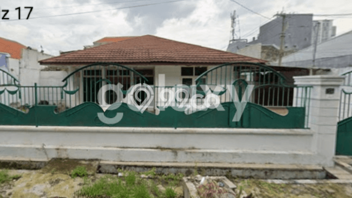 For Sale Rumah Mewah Exclusive di Sukomanunggal, Surabaya For Sale Rumah Mewah Exclusive di Sukomanunggal, Surabaya