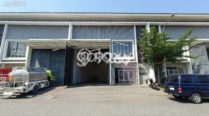 Jual Gudang Kawasan Kebomas, Luas 432m2m², Lokasi Premium Jual Gudang Kawasan Kebomas, Luas 432m2m², Lokasi Premium