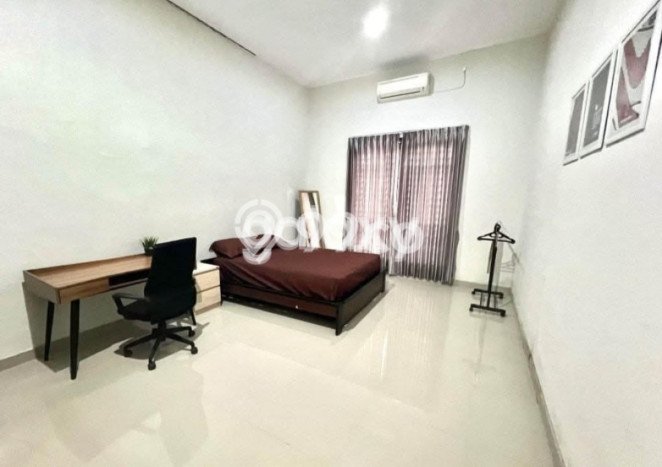 Rumah kawasan Gubeng, Surabaya, LT 200m² Bangunan 177m² Rumah kawasan Gubeng, Surabaya, LT 200m² Bangunan 177m²