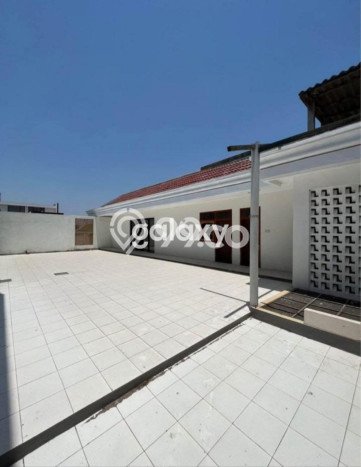 Rumah kawasan Gubeng, Surabaya, LT 200m² Bangunan 177m² Rumah kawasan Gubeng, Surabaya, LT 200m² Bangunan 177m²