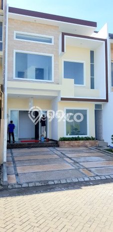 Rumah Mewah Dijual LT 160m2 di Mulyorejo, Surabaya Rumah Mewah Dijual LT 160m2 di Mulyorejo, Surabaya