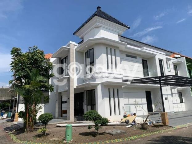 Rumah Lokasi Strategis kawasan Wonocolo, Surabaya, Luas 240m² LB 350m² Rumah Lokasi Strategis kawasan Wonocolo, Surabaya, Luas 240m² LB 350m²