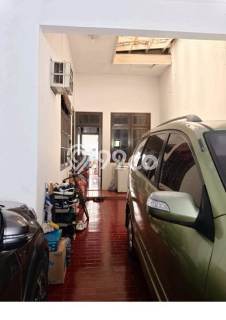 Rumah Elit LB 340m2 Siap Huni Desain Elegan di Raya Darmo, Surabaya Rumah Elit LB 340m2 Siap Huni Desain Elegan di Raya Darmo, Surabaya